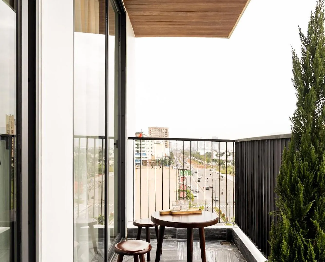 ***  Hoang Thinh Hotel & Apartment Danang Vietnam